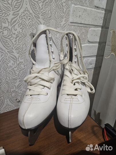 Коньки фигурные женские 40 размер