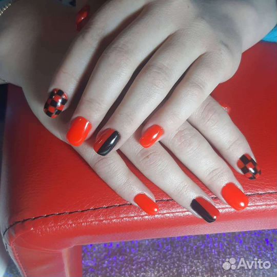 Маникюр и наращивания ногтей гелем