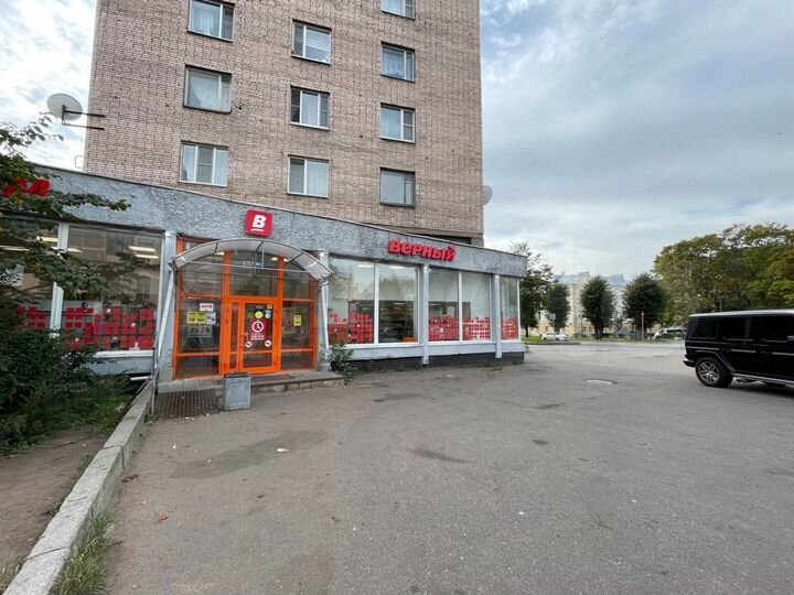 Торговая площадь, 694 м²