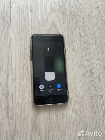 iPhone 8, 64 ГБ