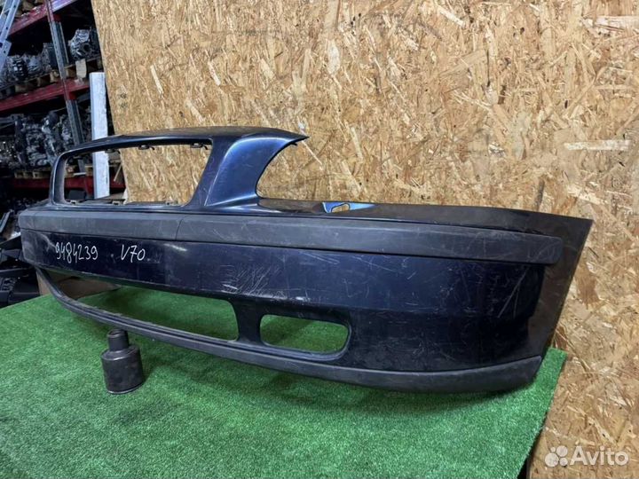Бампер передний Volvo V70 D5244T4 2000-2004