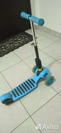 Самокат детский трехколесный бу
