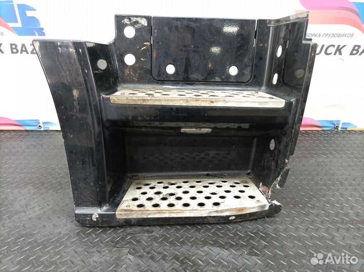 A9436664301 Корпус подножек правый