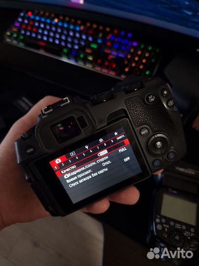 Canon EOS RP с комплектом