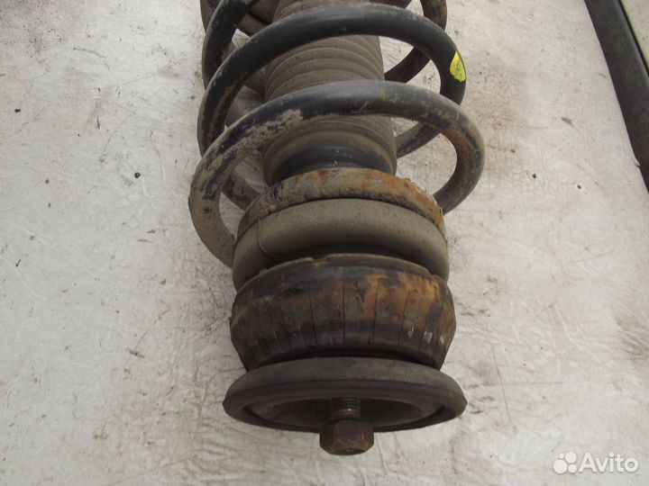 Стойка амортизатор Mercedes Benz vito W638 108-110