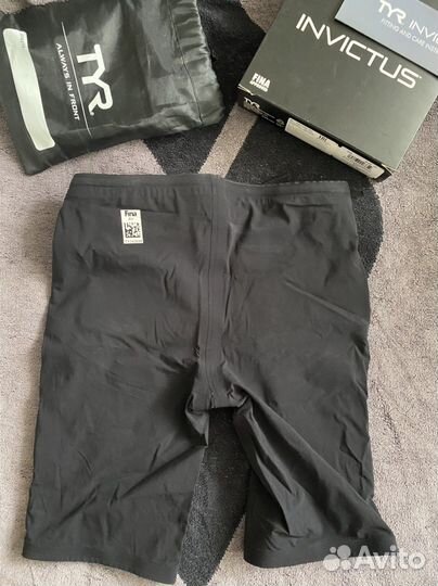 TYR invictus Гидрошорты для плавания