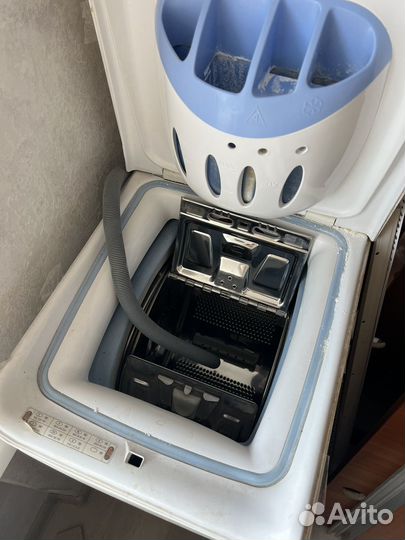 Стиральная машина с вертикальной загрузкой