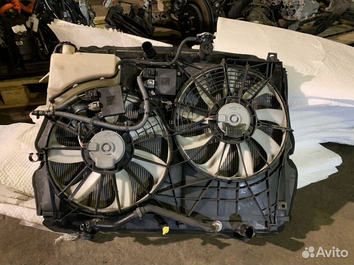 Кассета радиаторов lexus RX 4