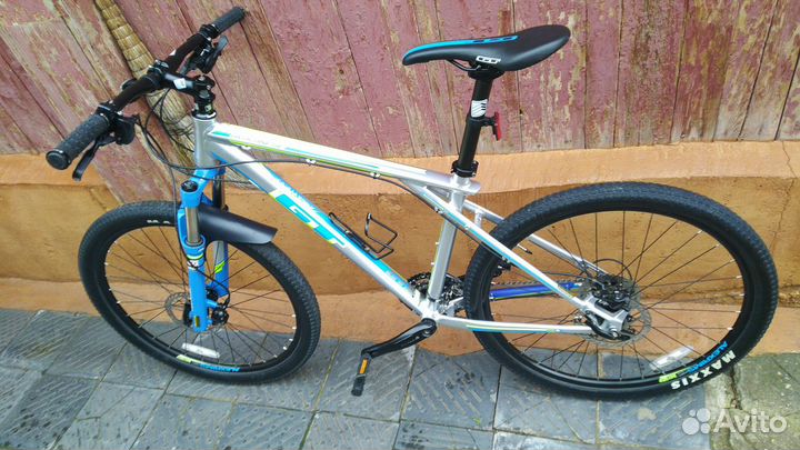 Велосипед GT