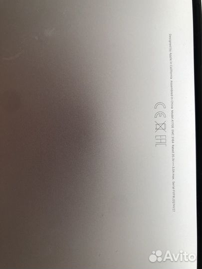 Apple MacBook Pro 13 2017 8 gb 128 gb