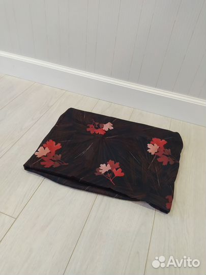 Отрез ткани 2,5*1 м, блузочная
