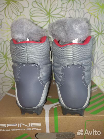 Ботинки лыжные детские