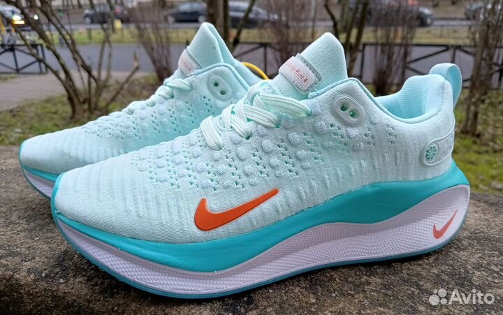 Кроссовки Nike