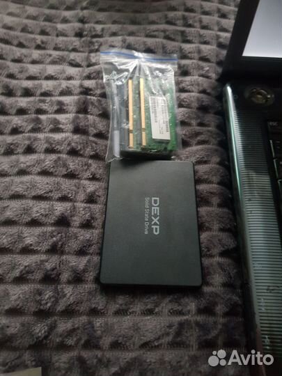 Ноутбук toshiba