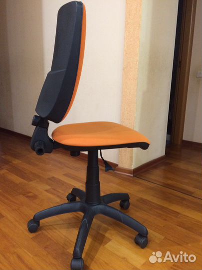 Компьютерный стул