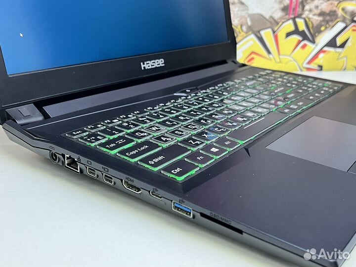 Игровой ноутбук Hasee i7 7700 GTX 1060