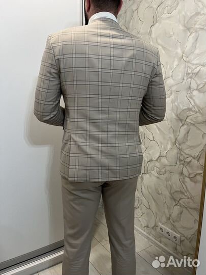 Daniel Perry Slim Fit