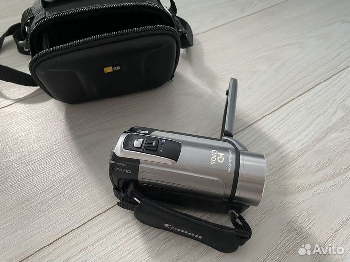 Видеокамера Canon legria HF R106