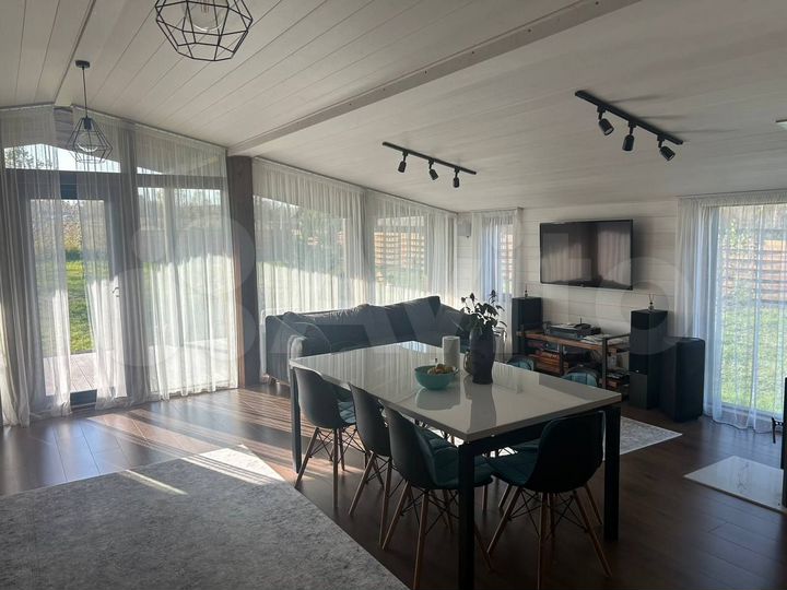 Дом 98,6 м² на участке 16,3 сот.