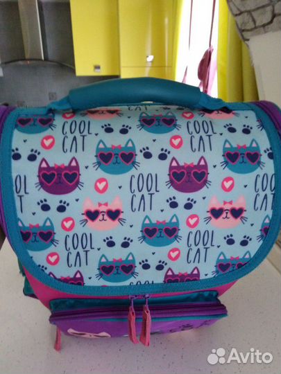 Рюкзак школьный