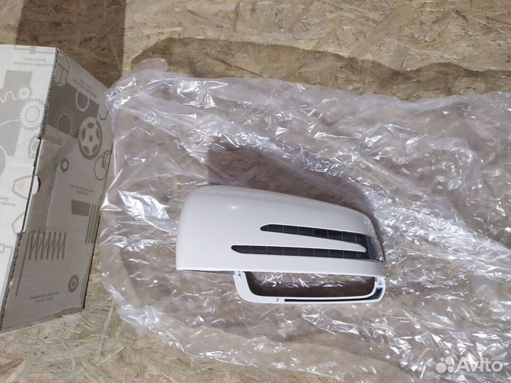 Корпус зеркала левый Mercedes GLA 2013-2017