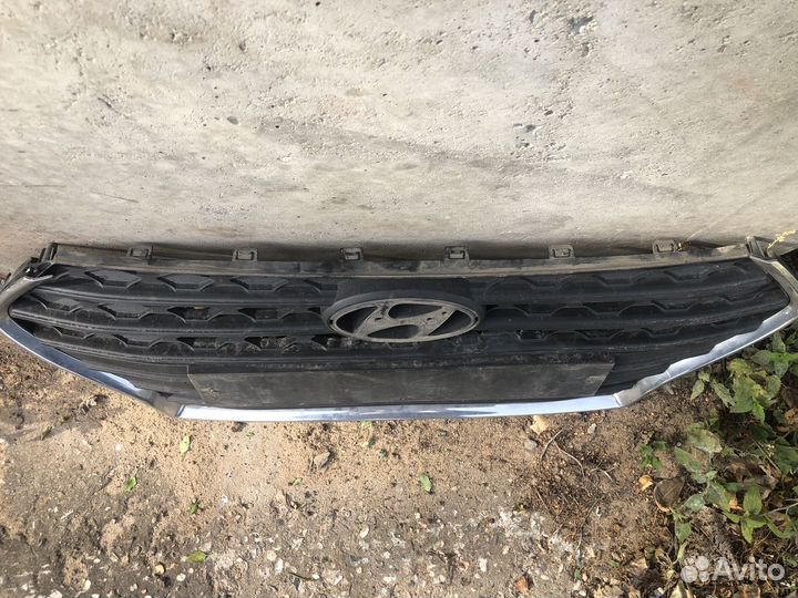 Решетка радиатора на hyundai solaris 2