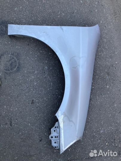 Крыло переднее правое VW Jetta V