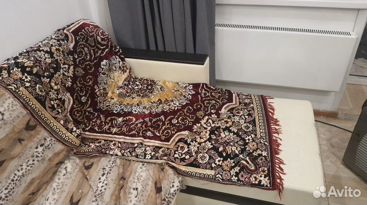 Большой угловой диван бу