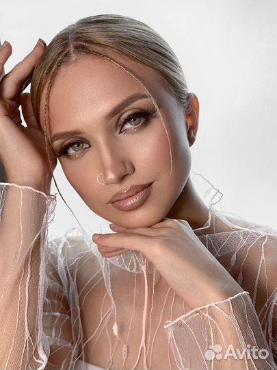 Макияж и прическа