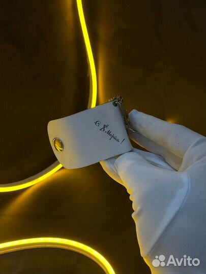 Брелок из кожи 