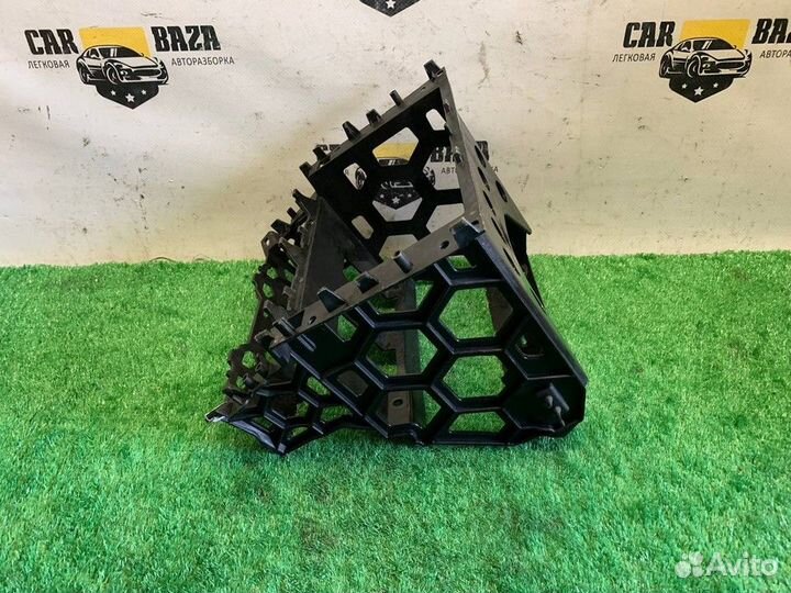 Консоль Volkswagen Polo