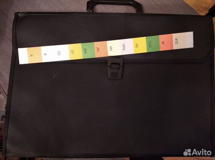 Чёрная папка-органайзер для документов