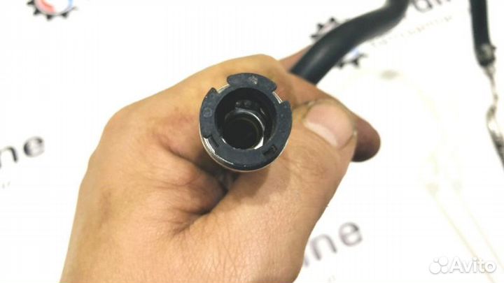 Трубка топливная Volkswagen Passat B6 седан 1.8