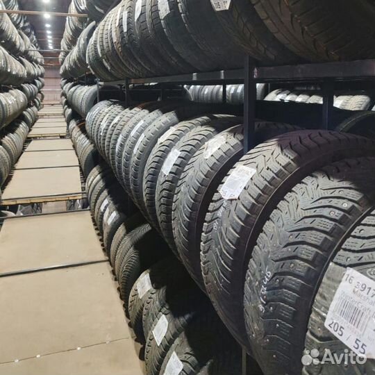 Goodyear Ice Navi Zea 205/55 R16 89L