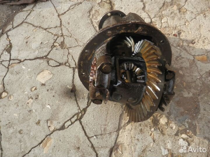Редуктор заднего моста на Москвич М412