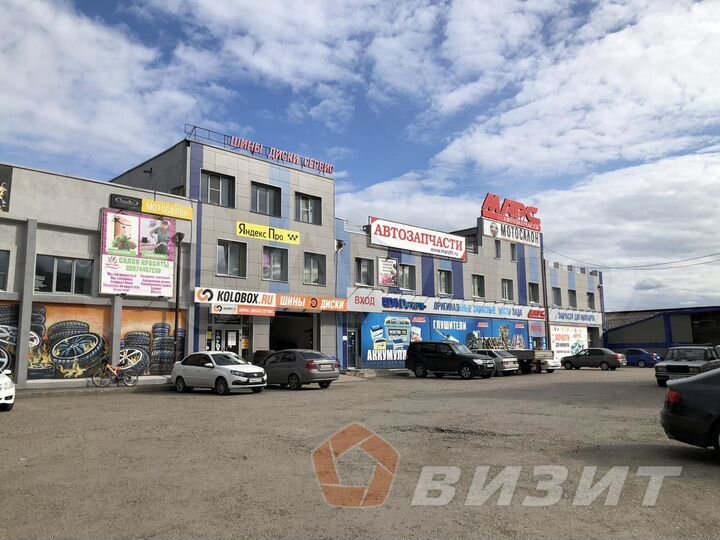 Офис с кабинетной планировкой, парковка