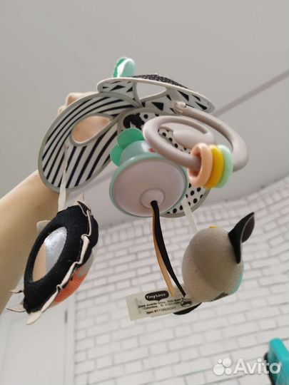 Подвеска на коляску Tiny Love/развивающая игрушка