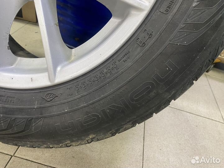R17 Nokian Tyres Hakka Black 225/65, PCD 5x120 DIA 72.62
