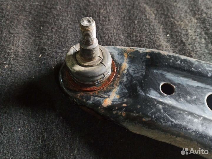 Рычаг перед левый kia picanto 2010 год