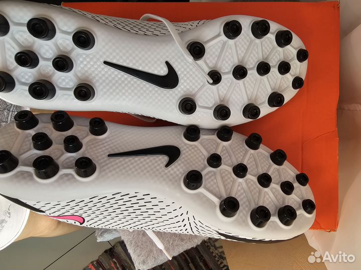 Бутсы Nike phantom