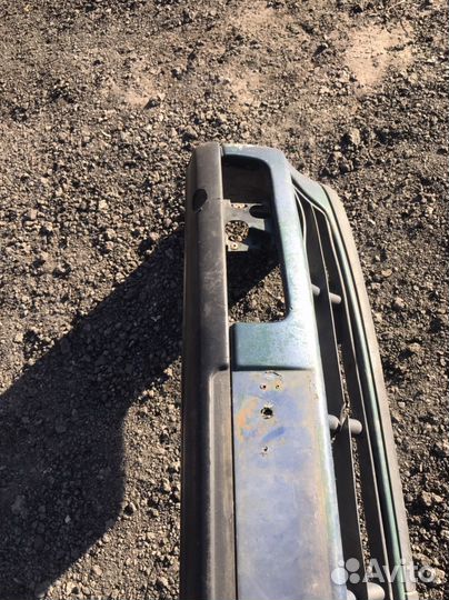 Передний бампер passat b4