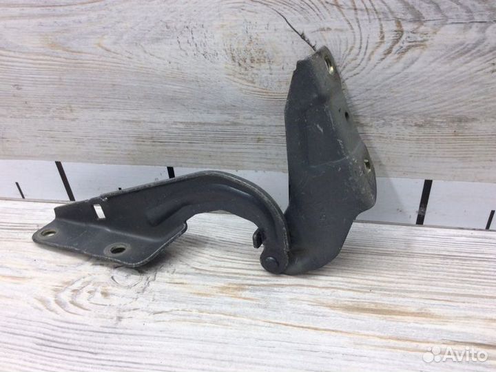 Петля капота левая Mitsubishi Outlander Xl CW