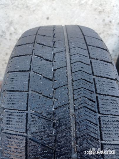 Bridgestone Blizzak VRX 195/60 R15