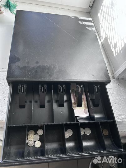 Кассовый ящик для денег