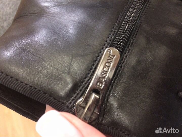 Продам ботинки basconi