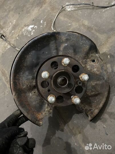 Задняя ступица mercedes benz w202 w208