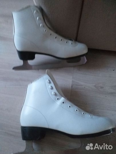 Коньки фигурные размер 41