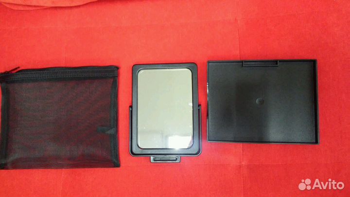 Набор: сумочка-косметичка с зеркало на подставке