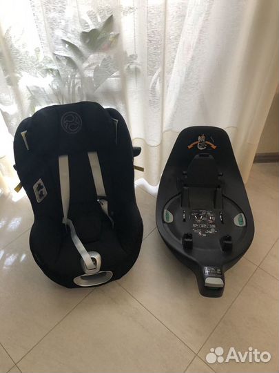 Детское автокресло Cybex Sirona Zi-Size c базой