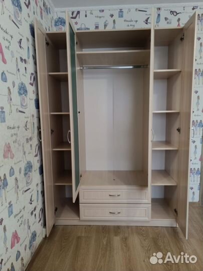 Шкаф для одежды бу с полками